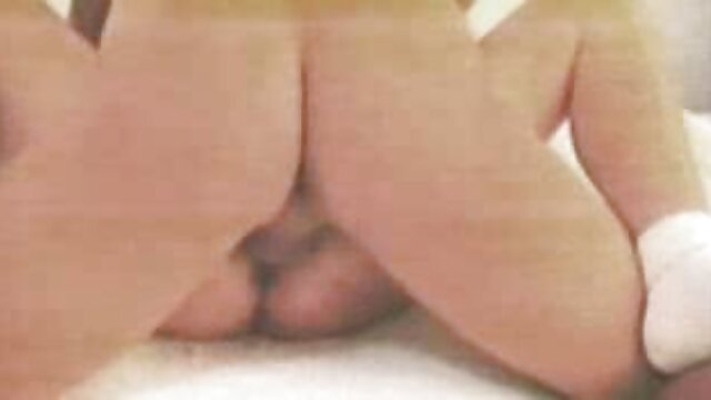 Porno sans inscription  Plantureuse Brunnete Beauty attrape ses seins devant sa film complet francais sex webcam